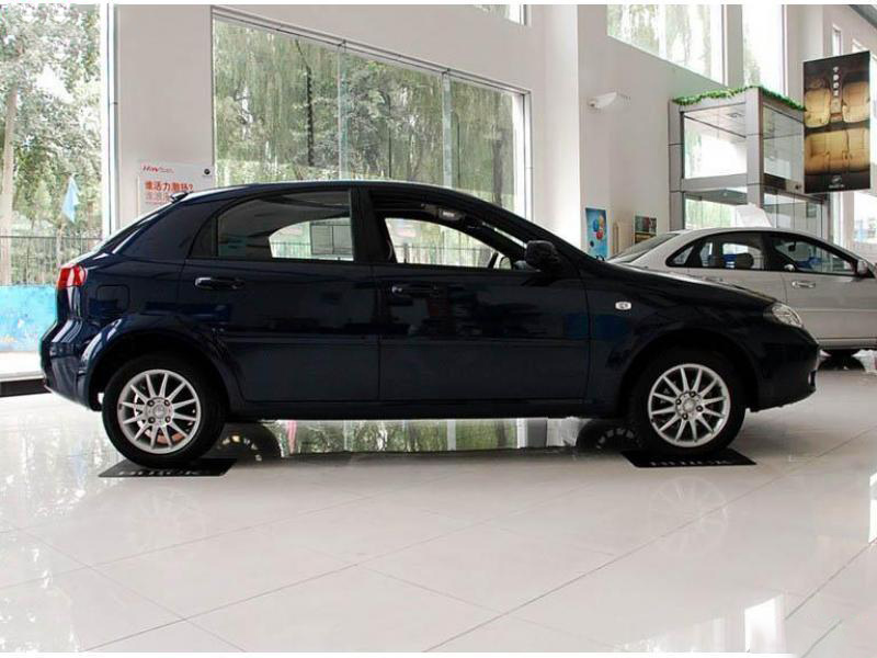 汽車發(fā)動(dòng)機(jī)工作原理和護(hù)理常識(shí)介紹